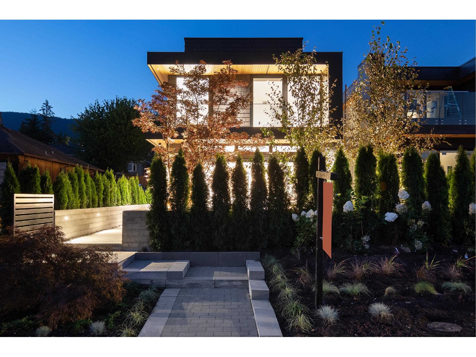 1267 Duchess Avenue, West Vancouver, BC, V7T 1H3