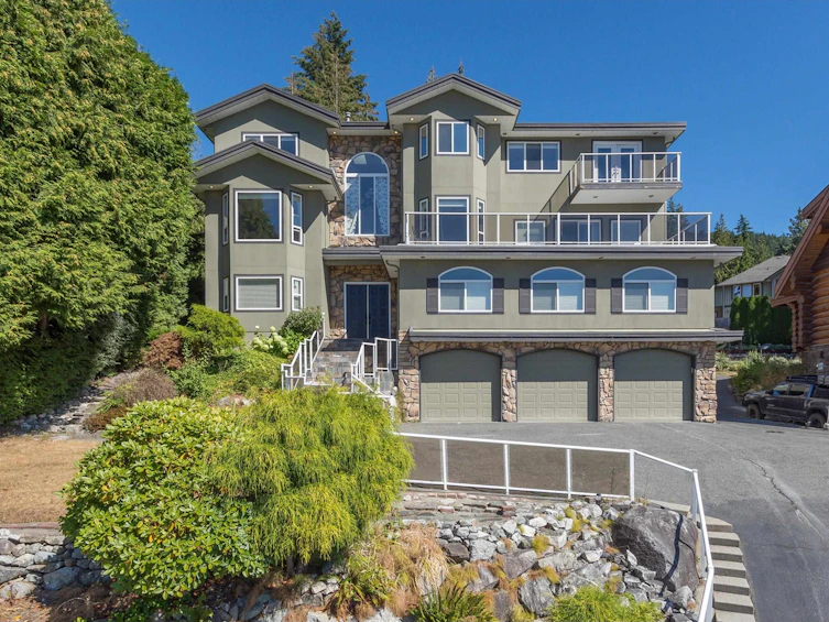1012 Glacier View Drive, Squamish, BC, V0N 1T0