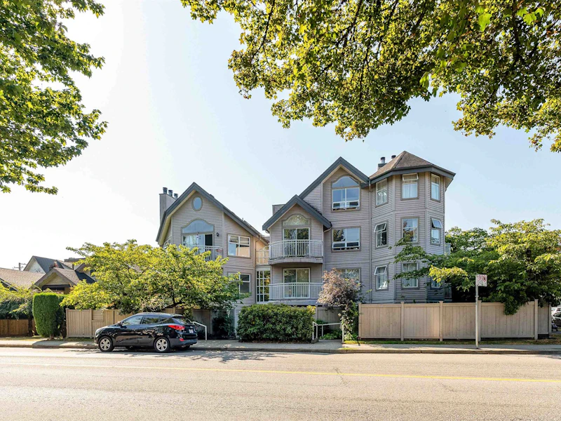 205 - 592 W 16th Avenue, Vancouver BC V5Z 1S4