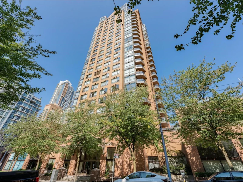 1009 - 1189 Howe Street, Vancouver BC V6Z 2X4