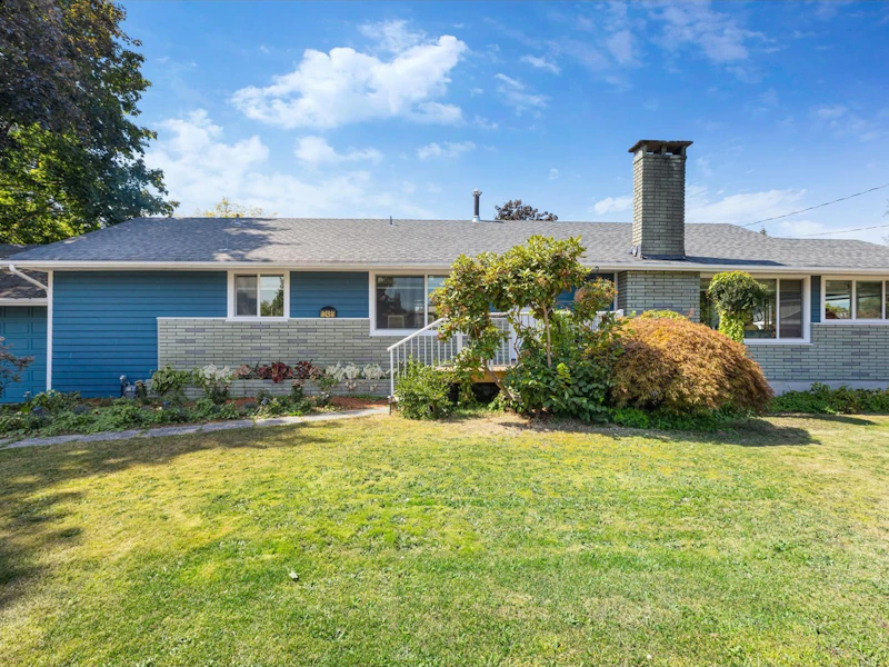 12489 203rd Street, Maple Ridge BC V2X 4W3