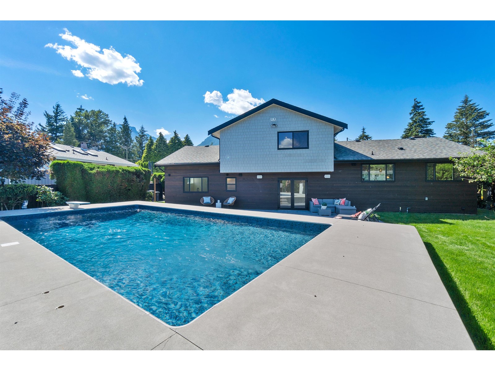 40404 Cheakamus Way, Squamish, BC, V0N 1T0