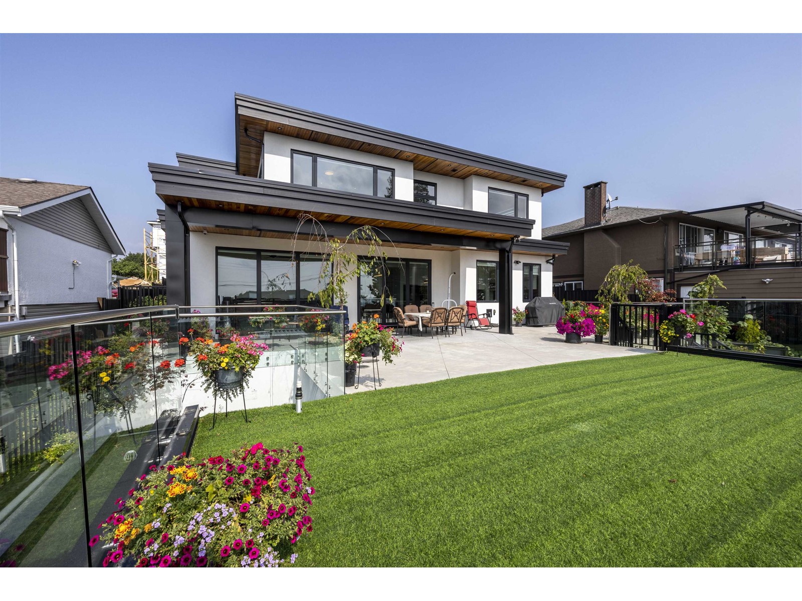 5226 Pandora Street, Burnaby, BC, V5B 1L6