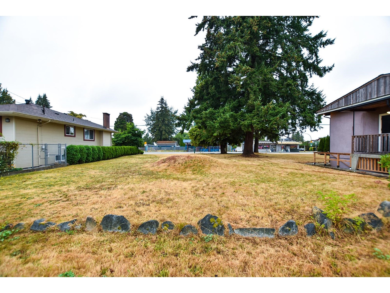 7726 Cumberland Street, Burnaby, BC, V3N 3Y3