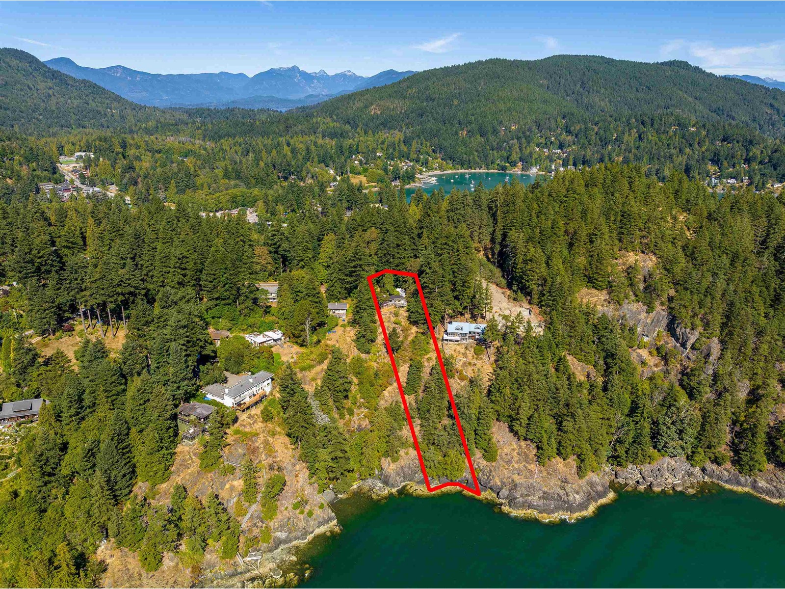 341 Robinson Road, Bowen Island, BC, V0N 1G1