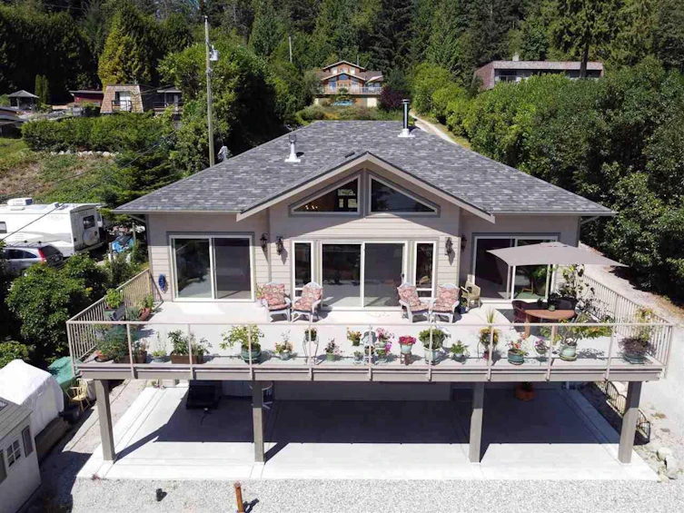 6682 Sunshine Coast Highway, Sechelt, BC, V0N 3A8