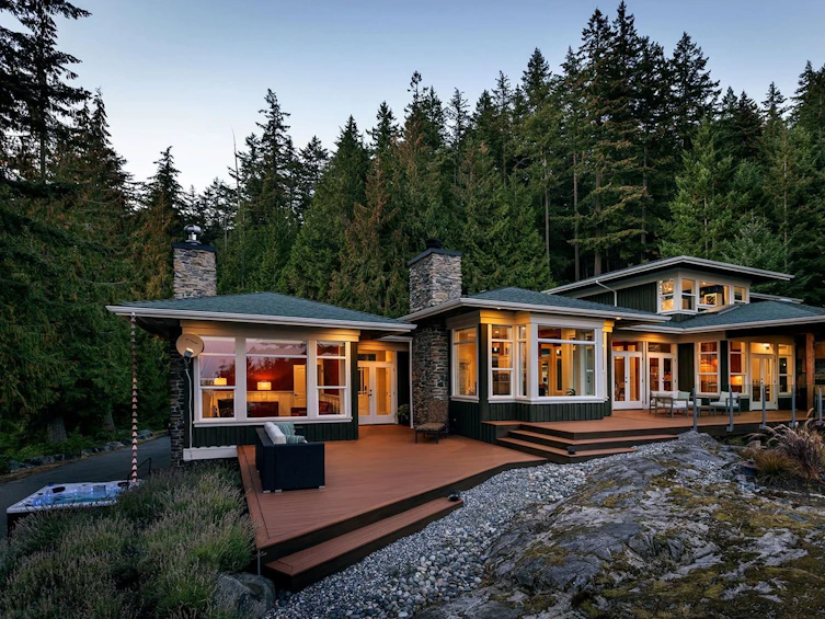 361 Forest Ridge Road, Bowen Island, BC, V0N 1G2