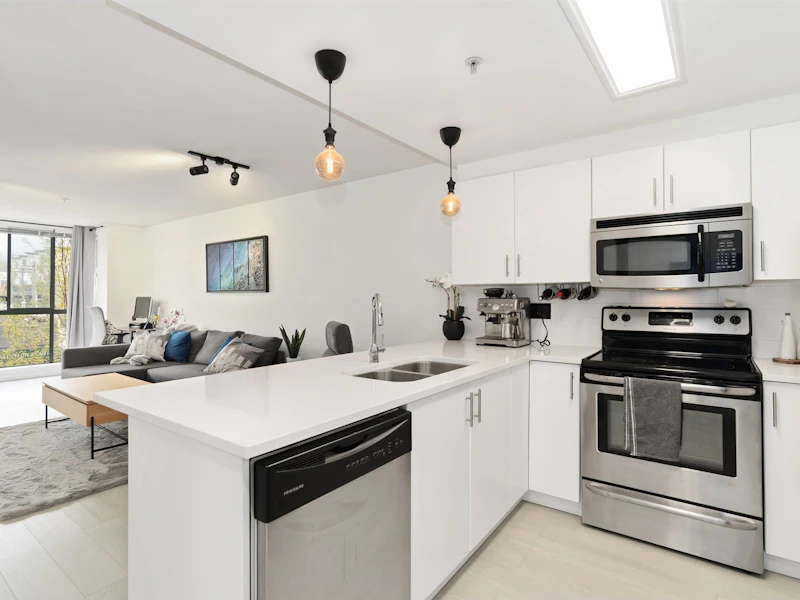 408 - 212 Lonsdale Avenue, North Vancouver BC V7M 2G1