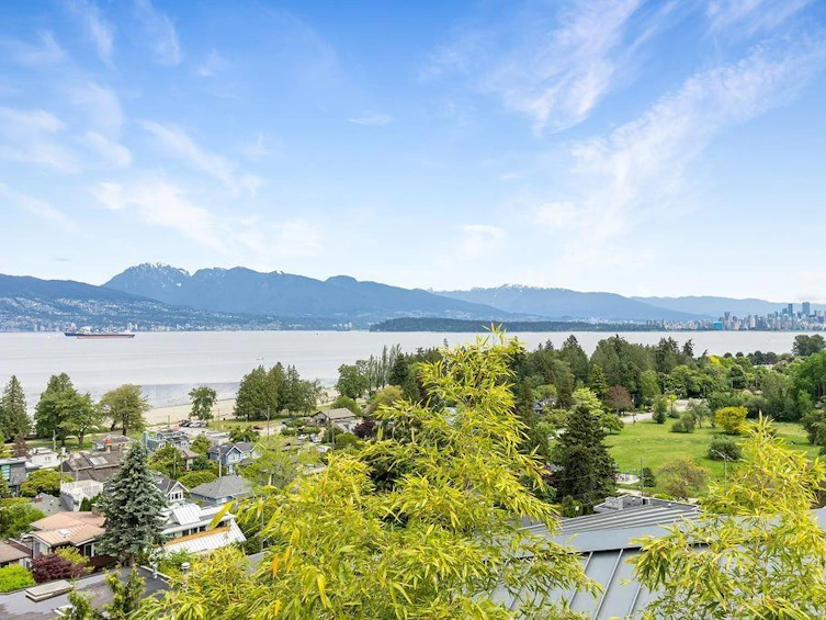 4569 West 1st Avenue, Vancouver, BC, V6R 1H7