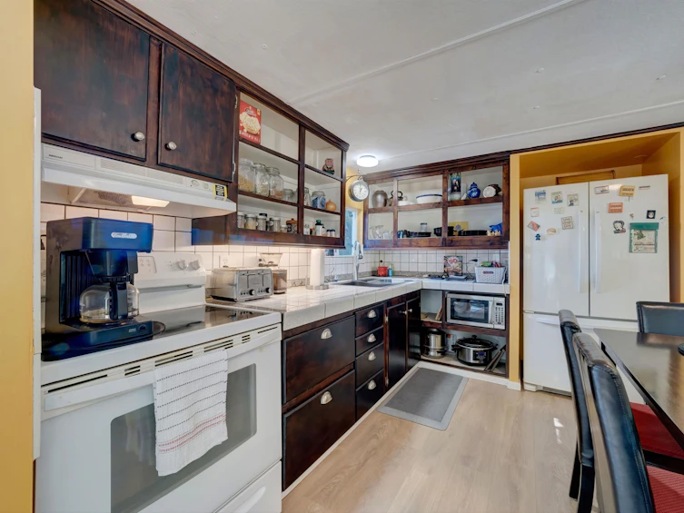 4-1065 Keith Road, Gibsons, BC, V0N 1V7