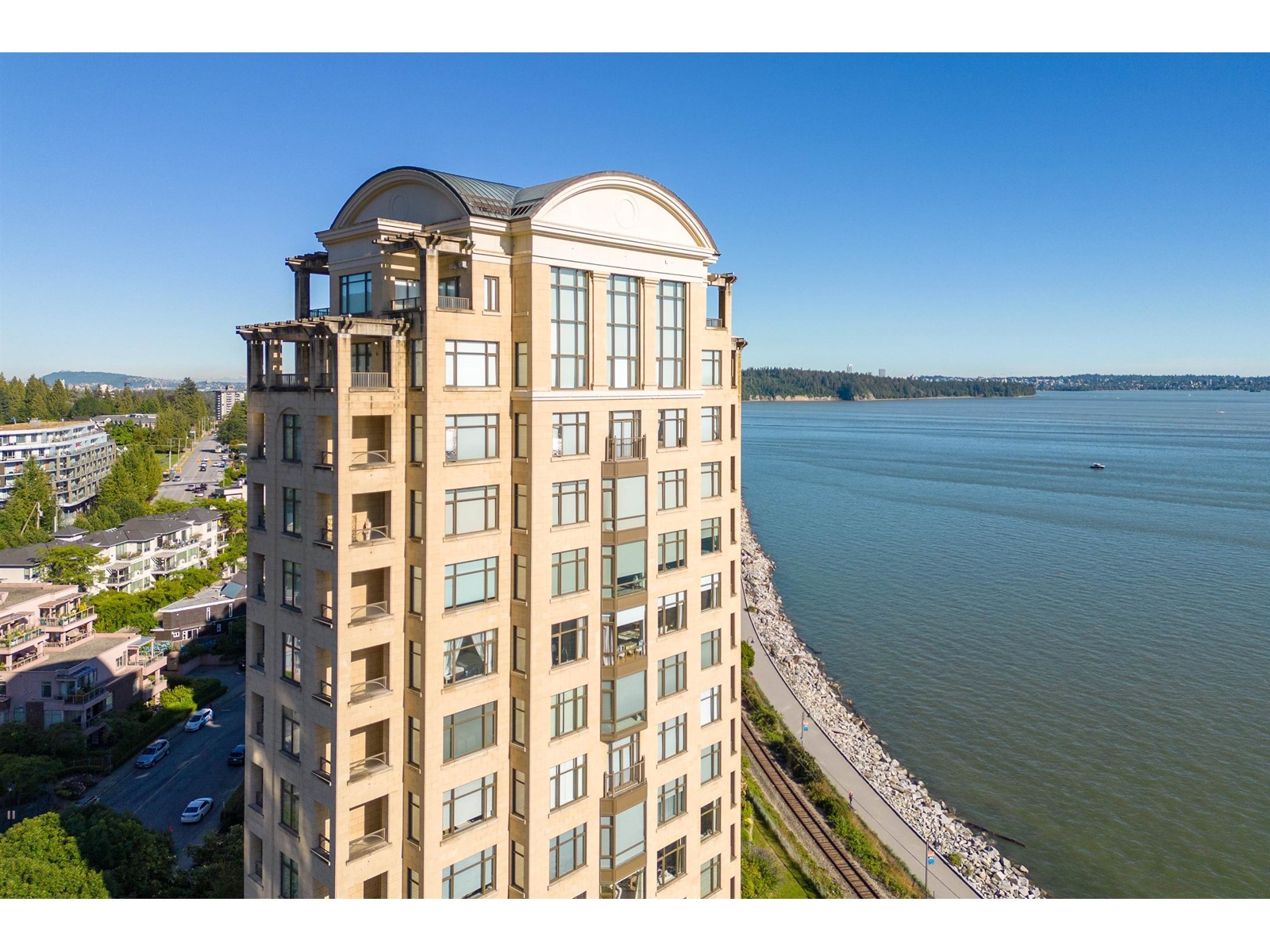 501-2288 Bellevue Avenue, West Vancouver, BC, V7V 1C6