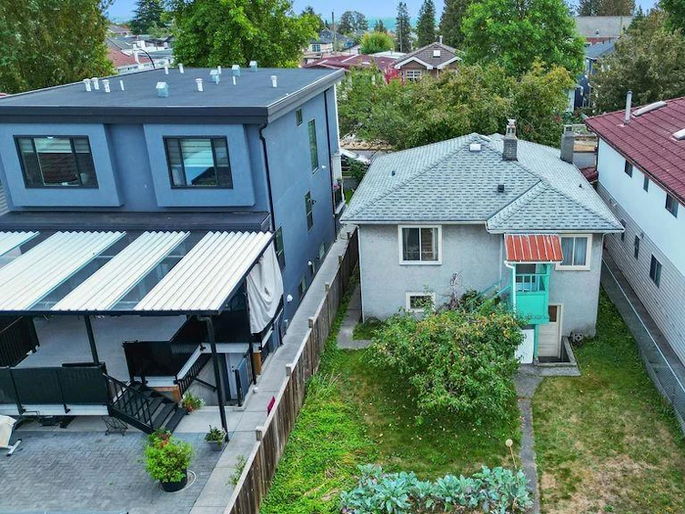 739 East 51st Avenue, Vancouver, BC, V5X 1E2