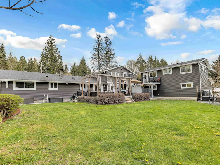 24197 Fern Crescent, Maple Ridge, BC, V4R 2S1