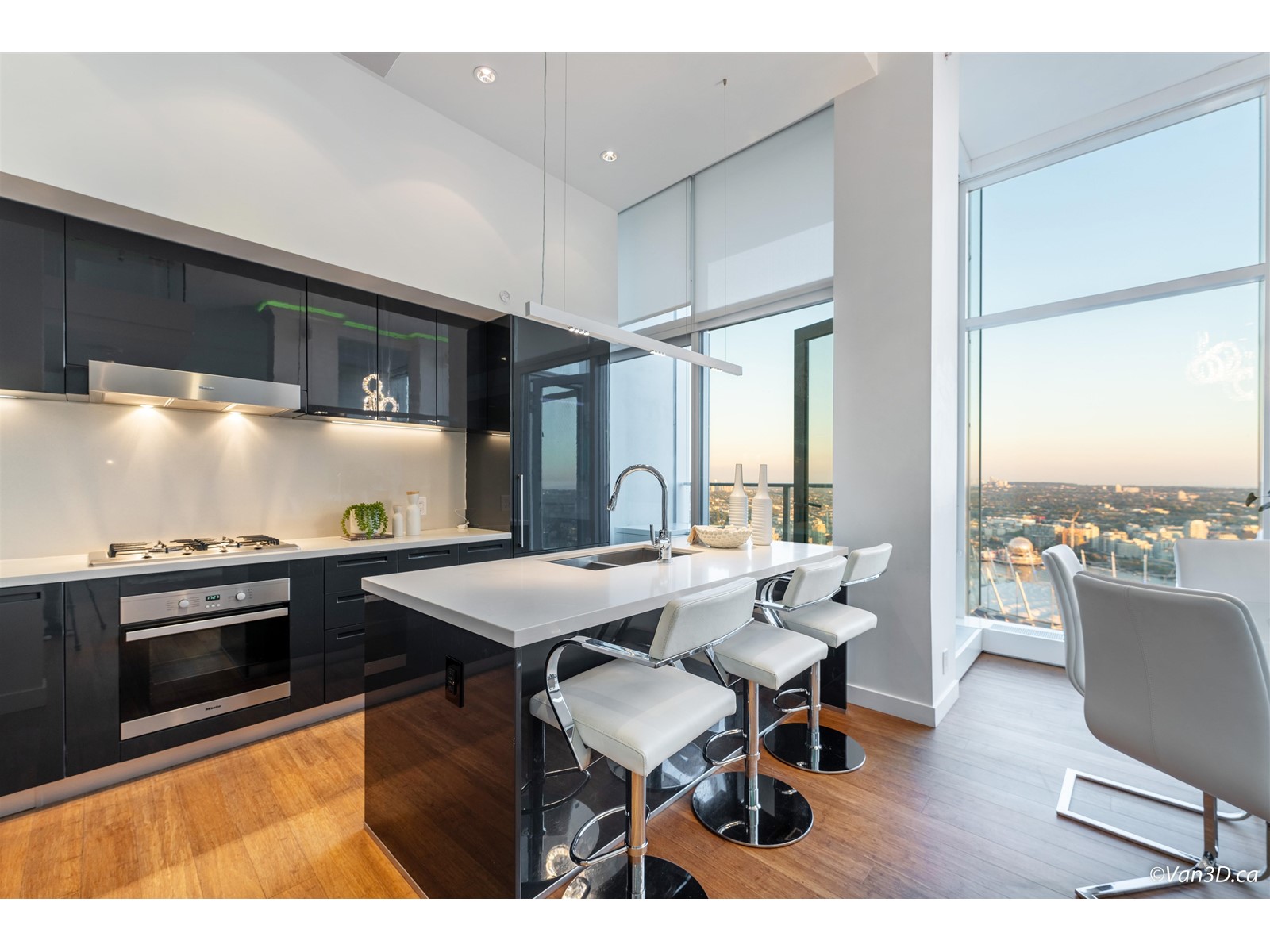 PH7-777 Richards Street, Vancouver, BC, V6B 0M6