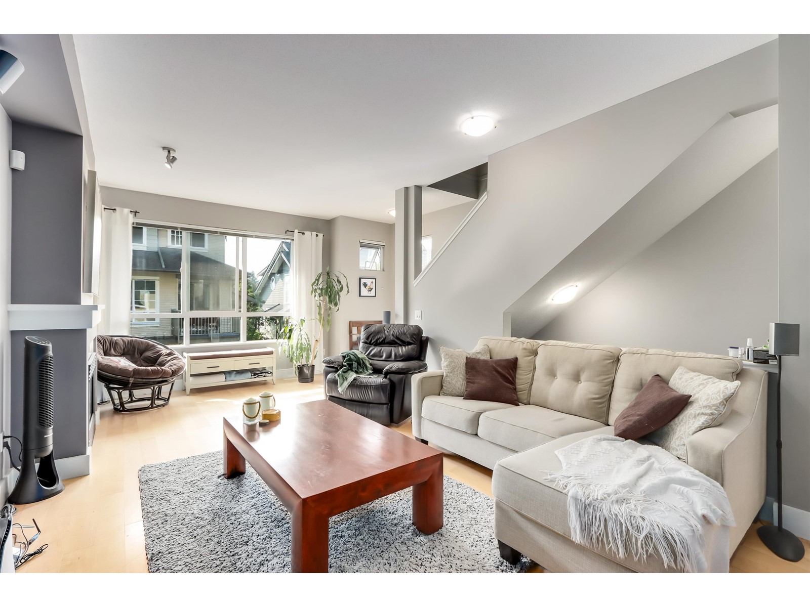 42-9088 Halston Court, Burnaby, BC, V3N 0A7