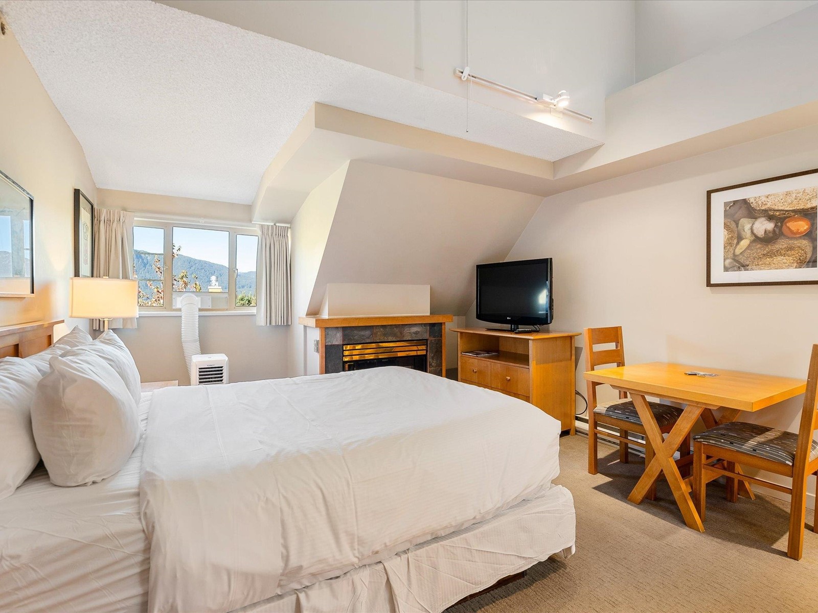 616-4295 Blackcomb Way, Whistler, BC, V8E 0X2