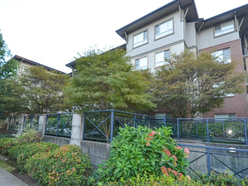 206 - 2346 Mcallister Avenue, Port Coquitlam BC V3C 2B1