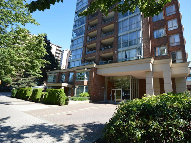 408-4888 Hazel Street, Burnaby, BC, V5H 4T4