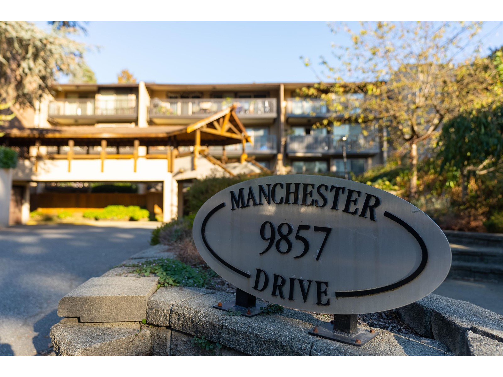 310-9857 Manchester Drive, Burnaby, BC, V3N 4P5