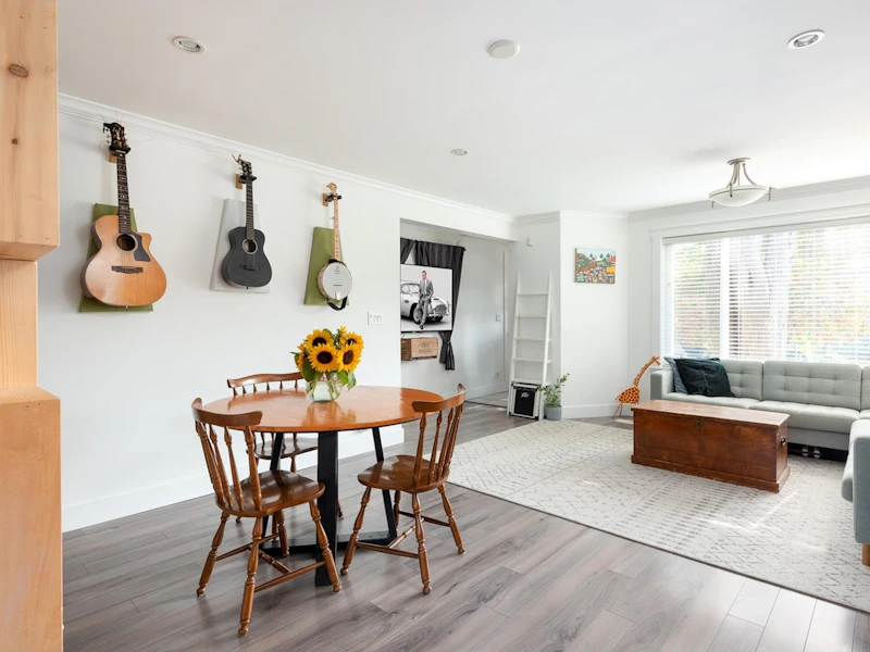 3469 Adanac Street, Vancouver BC V5K 2P5