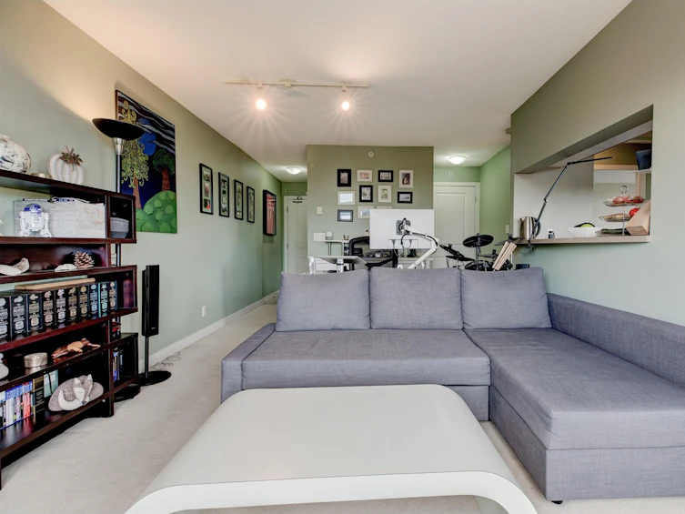 705-3660 Vanness Avenue, Vancouver, BC, V5R 6H8