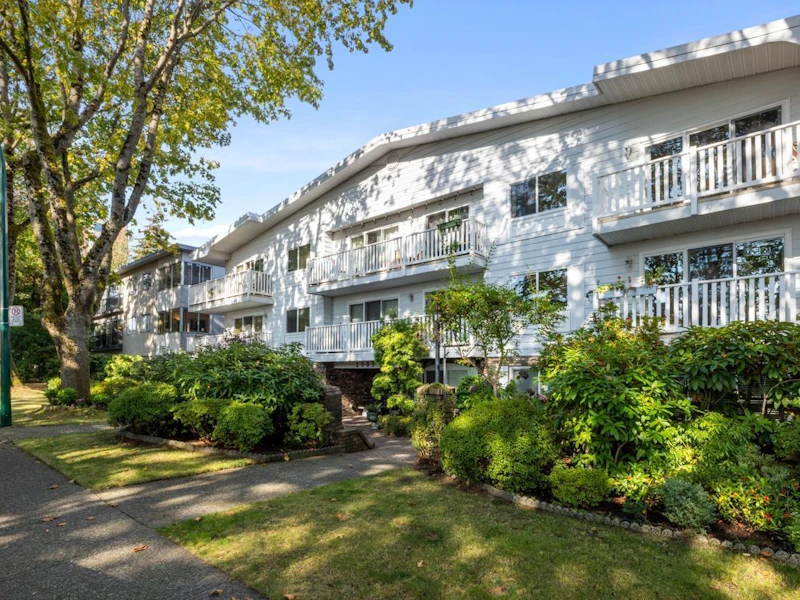 205 - 2365 W 3rd Avenue, Vancouver BC V6K 1L6