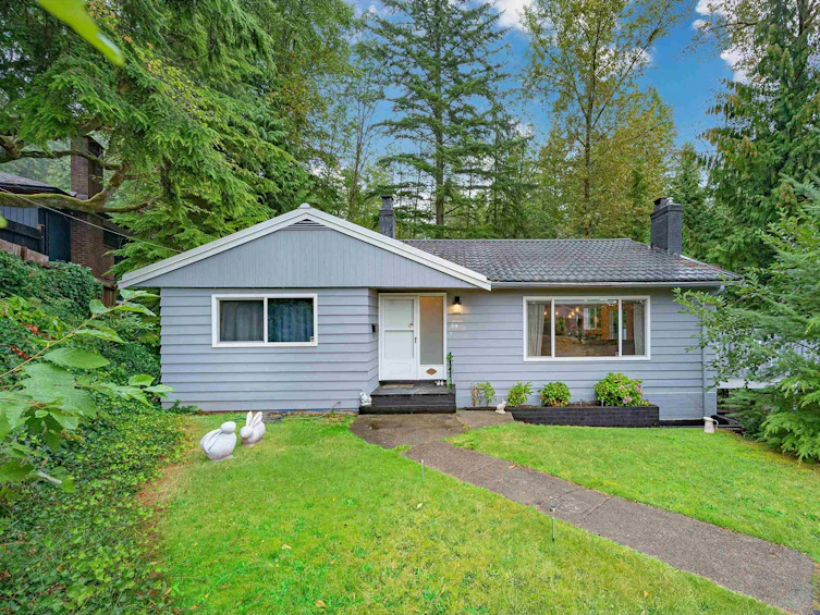 59 Glenmore Drive, West Vancouver, BC, V7S 1A5