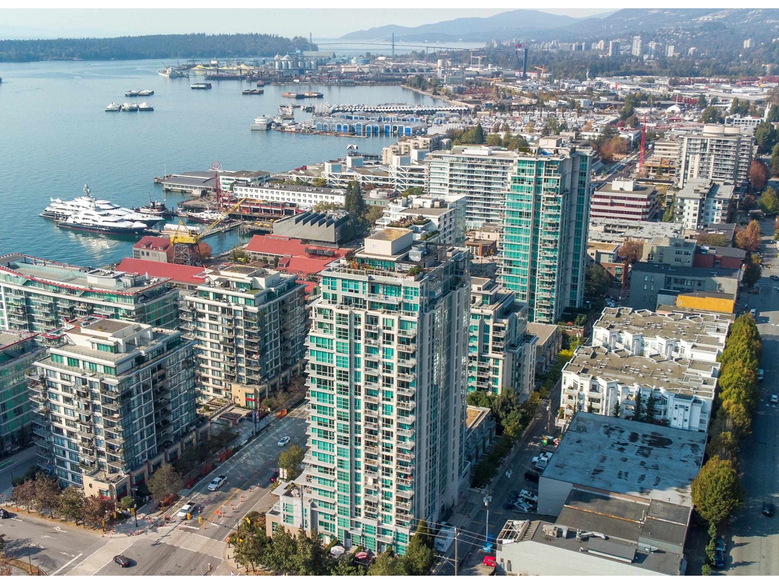 704-188 East Esplanade Avenue, North Vancouver, BC, V7L 4Y1