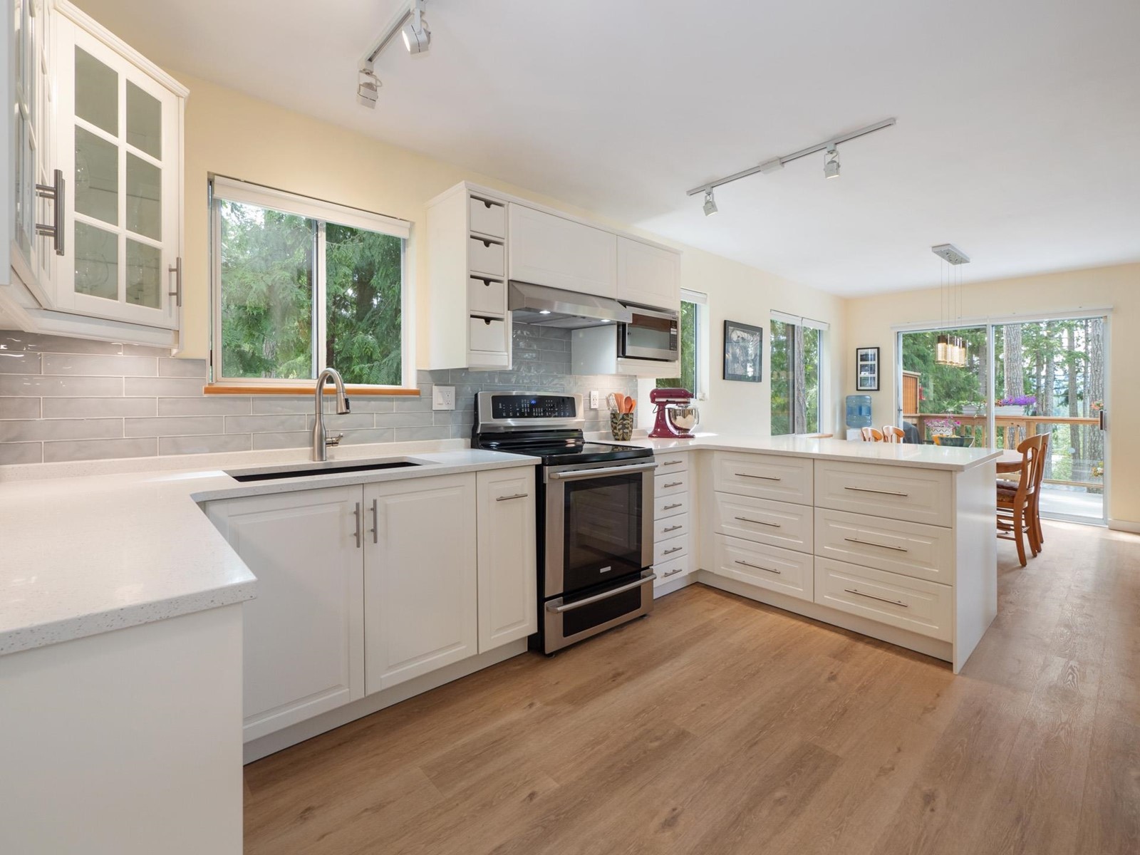5076 Johnstone Road, Pender Harbour Egmont, BC, V0N 2H0