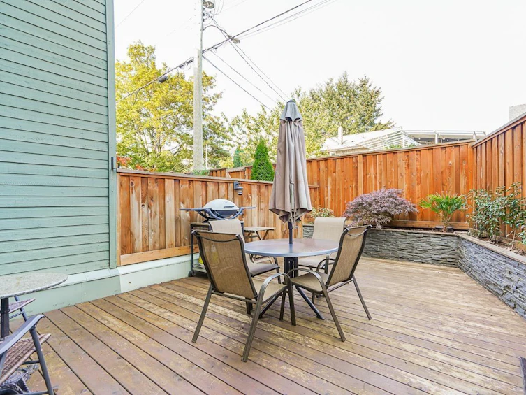 8-3437 West 4th Avenue, Vancouver, BC, V6R 1N7