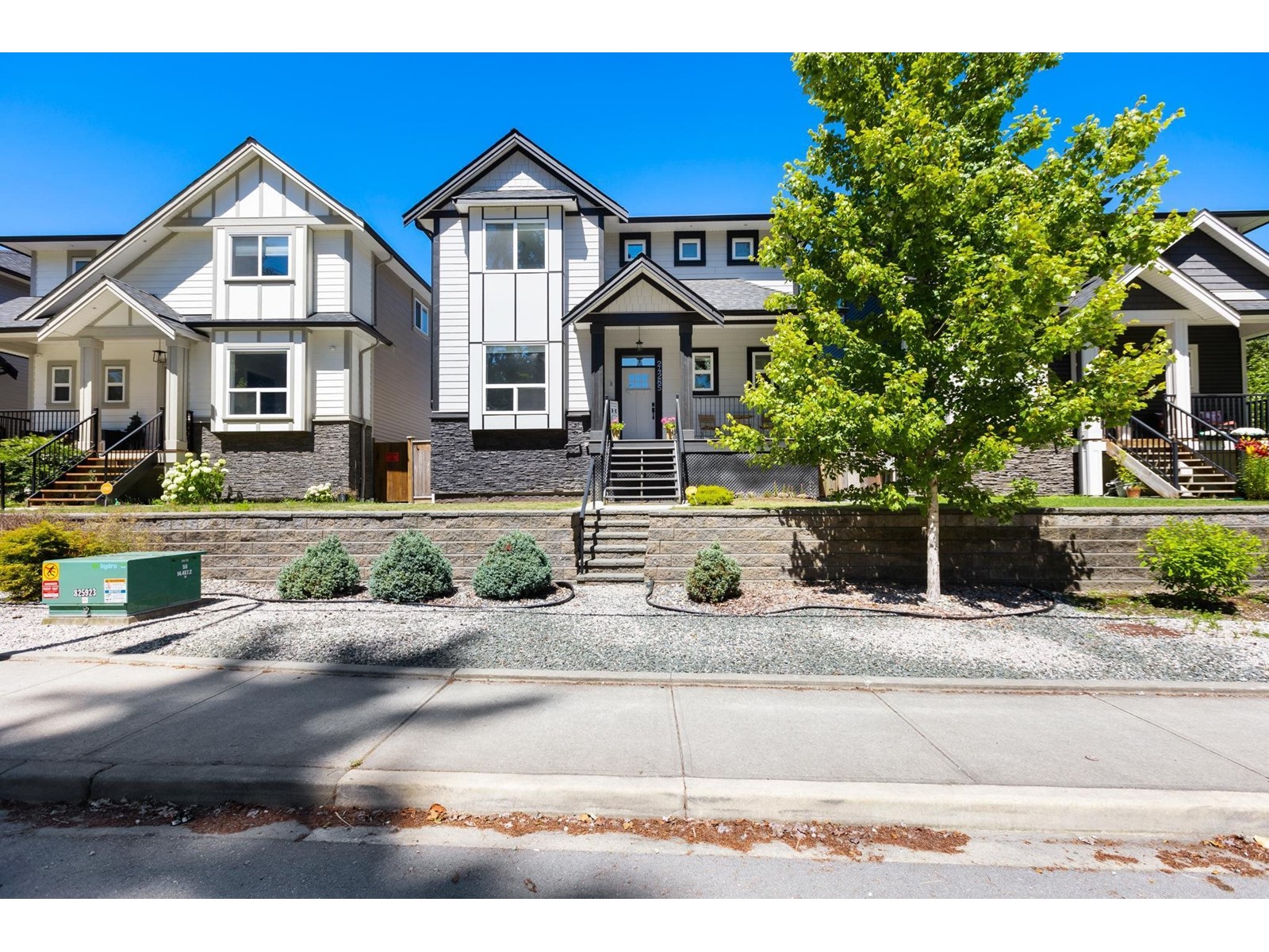 24285 112 Avenue, Maple Ridge, BC, V2W 1H5