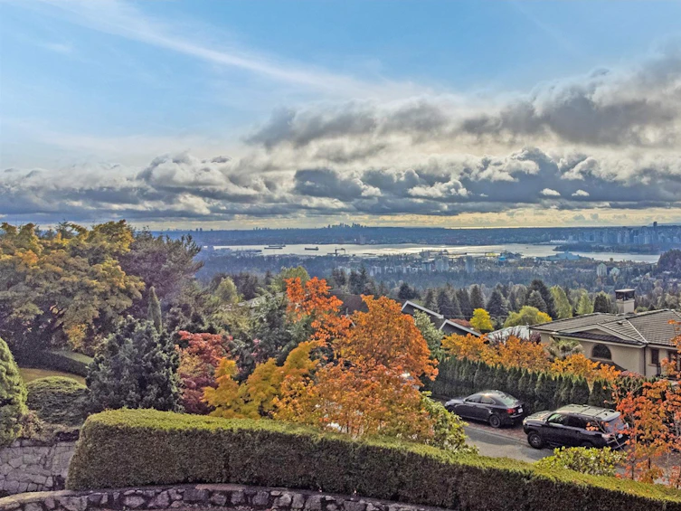 985 King Georges Way, West Vancouver, BC, V7S 1S6