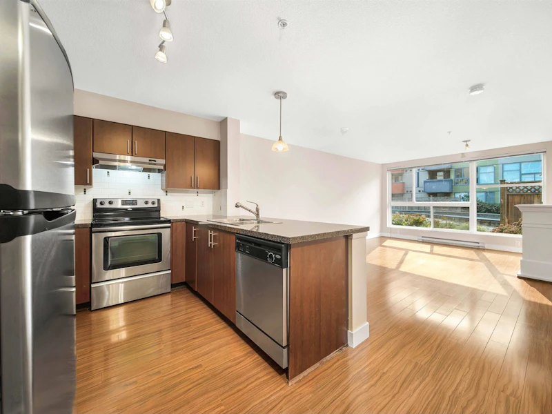 118 - 12085 228th Street, Maple Ridge BC V2X 6M2