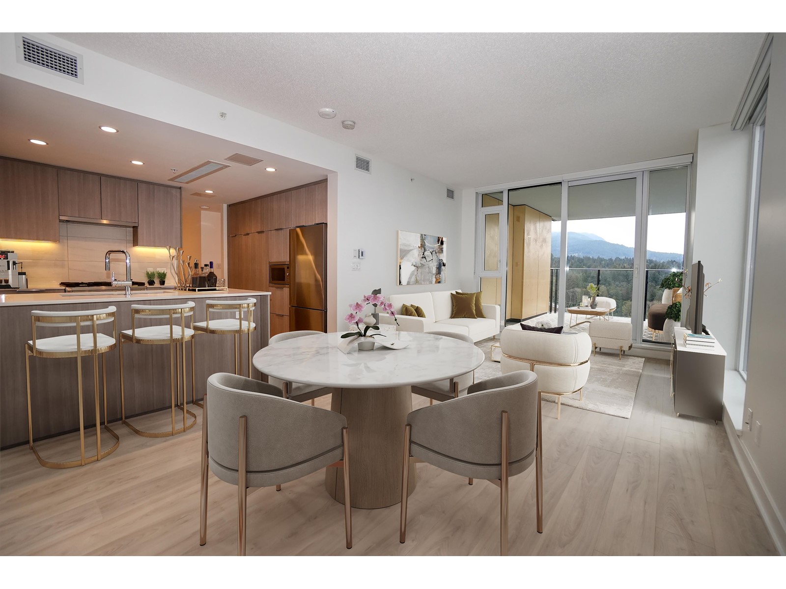2001-1401 Hunter Street, North Vancouver, BC, V7J 1H3