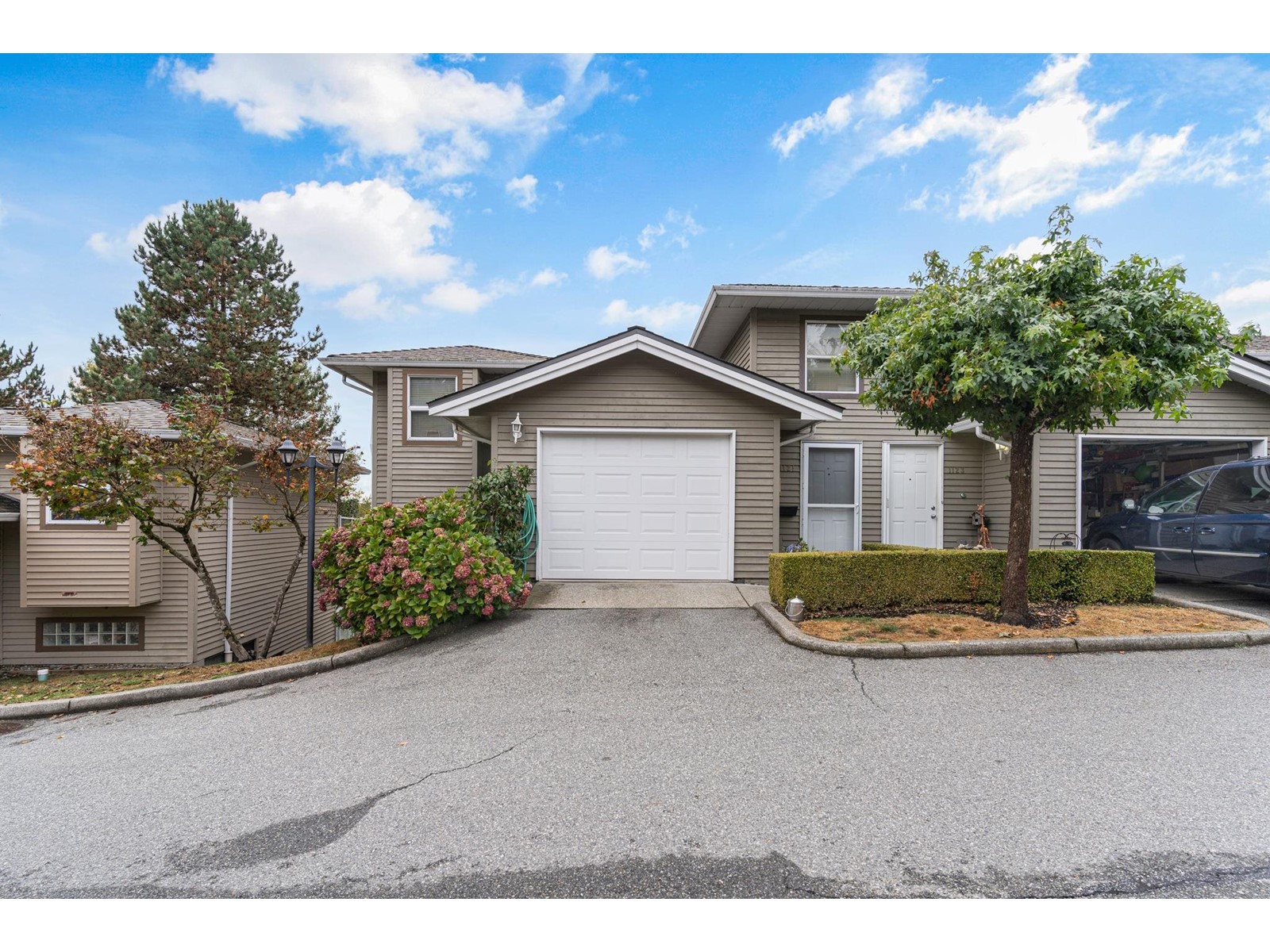 1121 O'flaherty Gate, Port Coquitlam, BC, V3C 6H2