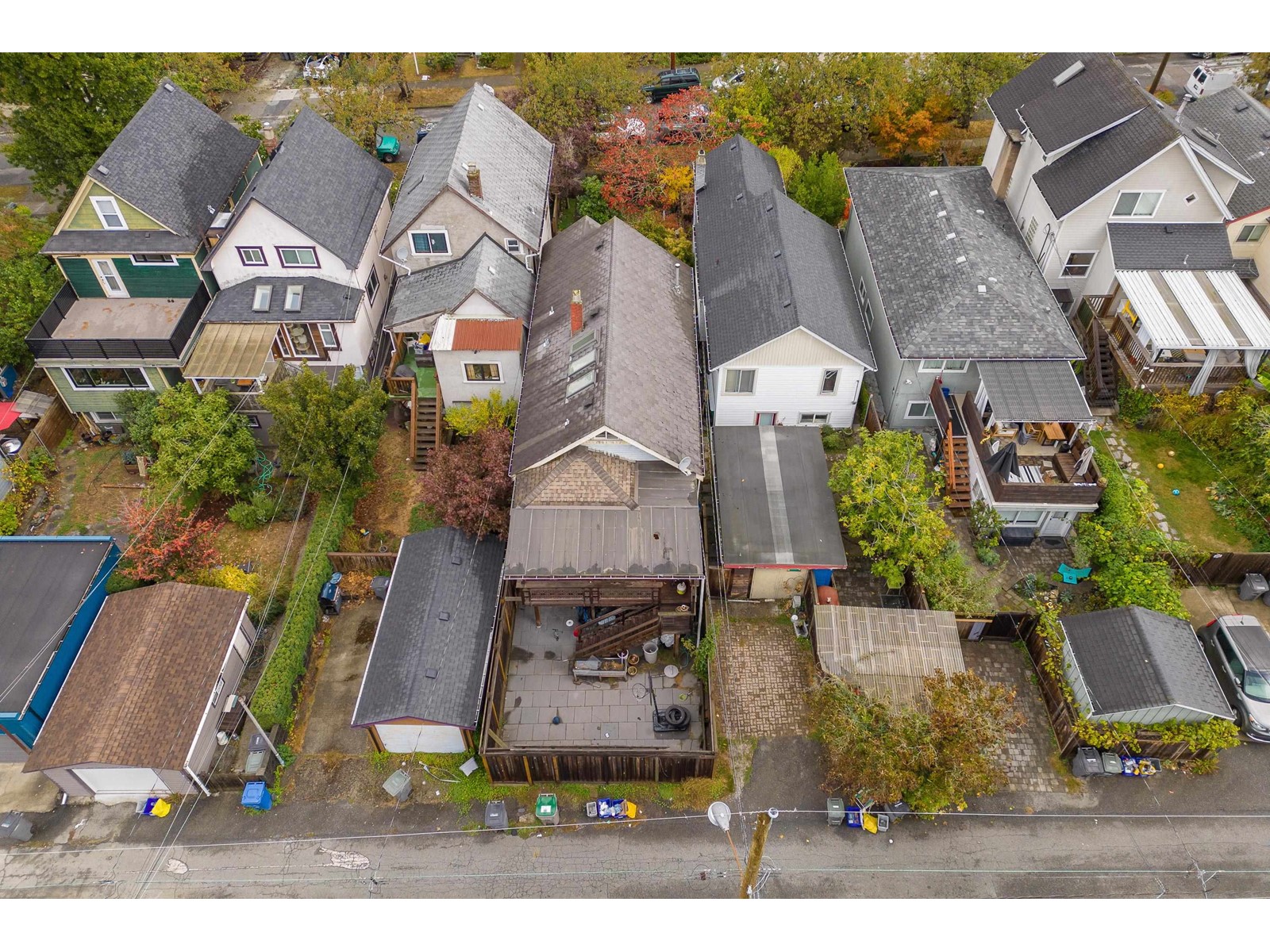 1992 Charles Street, Vancouver, BC, V5L 2T9
