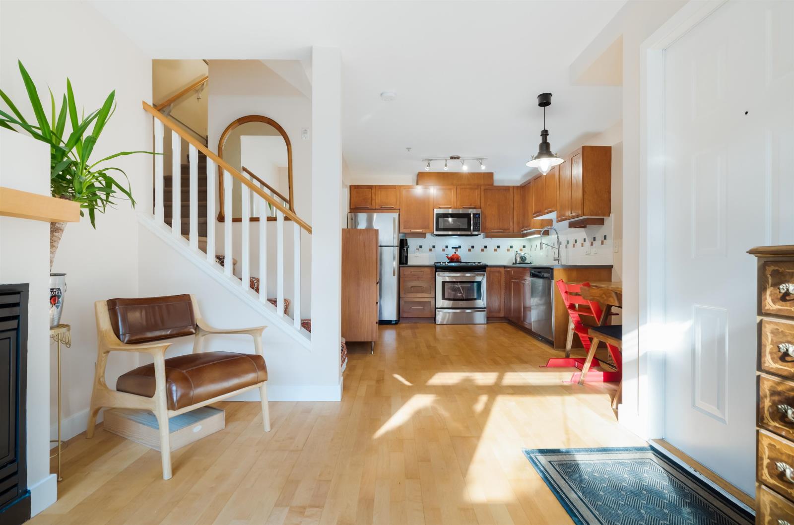 2442 W 4th Avenue, Vancouver, BC, V6K 1P3