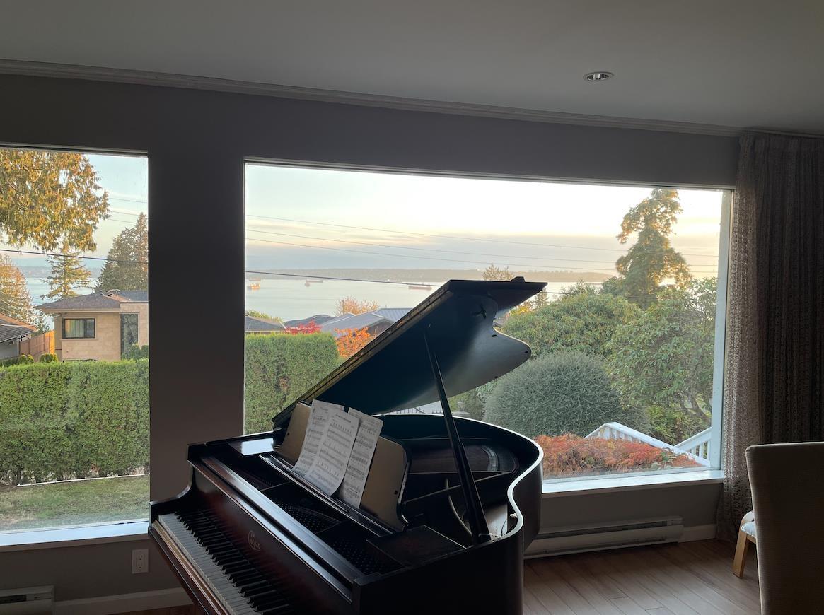 2621 Palmerston Avenue, West Vancouver, BC, V7V 2W7