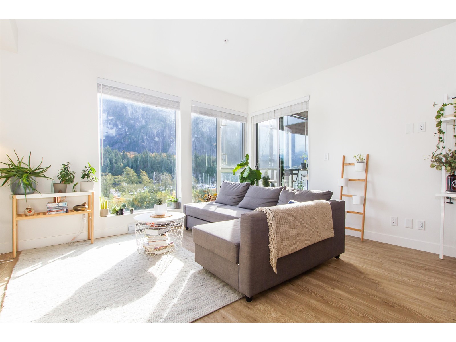 518-37881 Cleveland Avenue, Squamish, BC, V8B 0Z7
