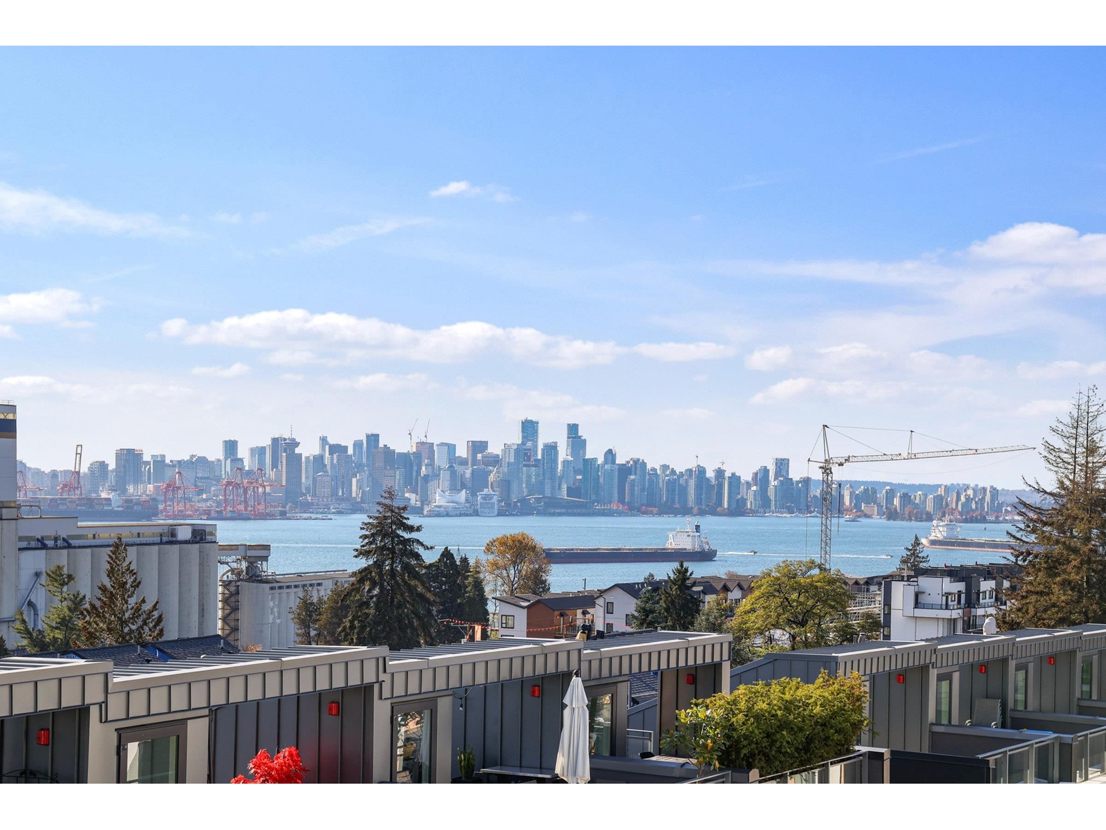 212-649 East 3rd Street, North Vancouver, BC, V7L 1G6