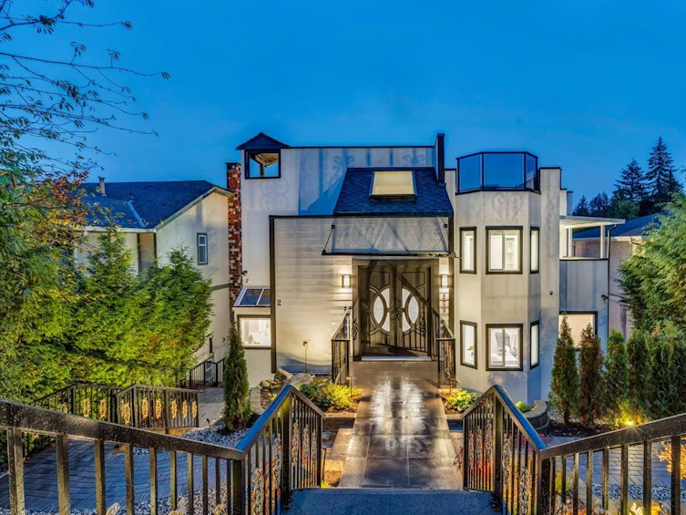 505 Tempe Crescent, North Vancouver, BC, V7N 1E7