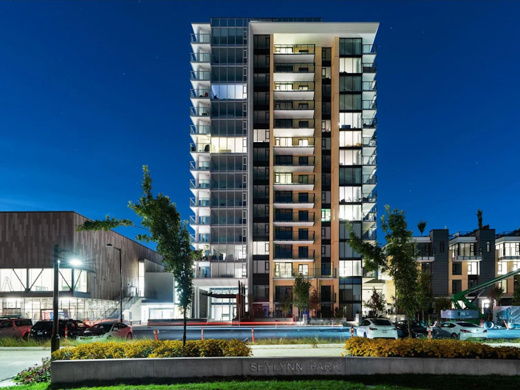 1205-1471 Hunter Street, North Vancouver, BC, V7J 1H3