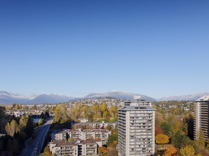 2902 - 2133 Douglas Road, Burnaby BC V5C 0E9