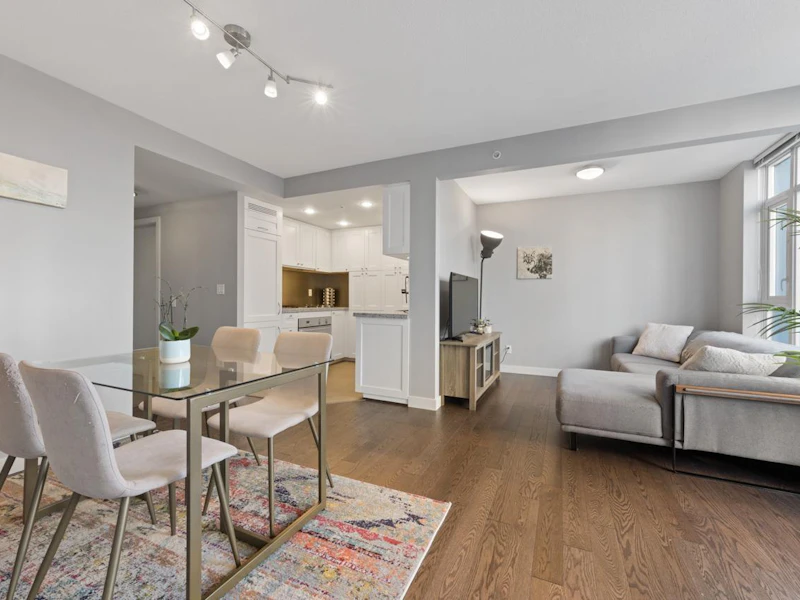 704 - 1133 Homer Street, Vancouver BC V6B 0B1