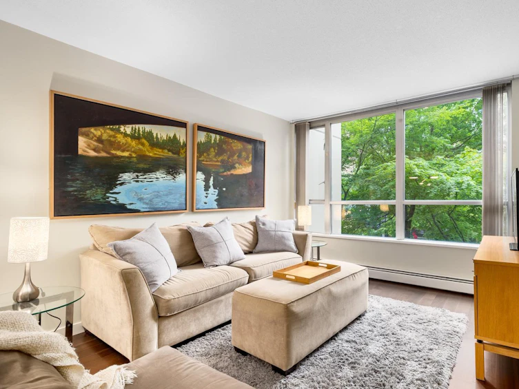 202-1228 Marinaside Crescent, Vancouver, BC, V6Z 2W4