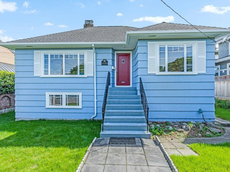 4530 Belmont Avenue, Vancouver BC V6R 1C4