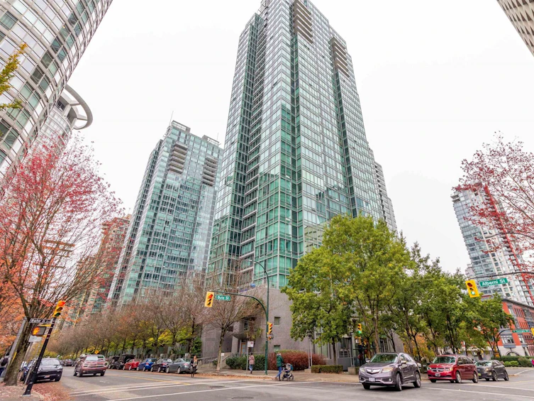 1203-1200 West Georgia Street, Vancouver, BC, V6E 4R2
