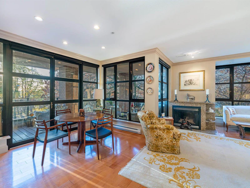 2 - 1691 Harwood Street, Vancouver BC V6G 1Y1