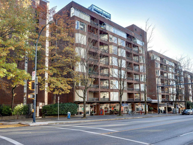 306-1330 Burrard Street, Vancouver, BC, V6Z 2B8
