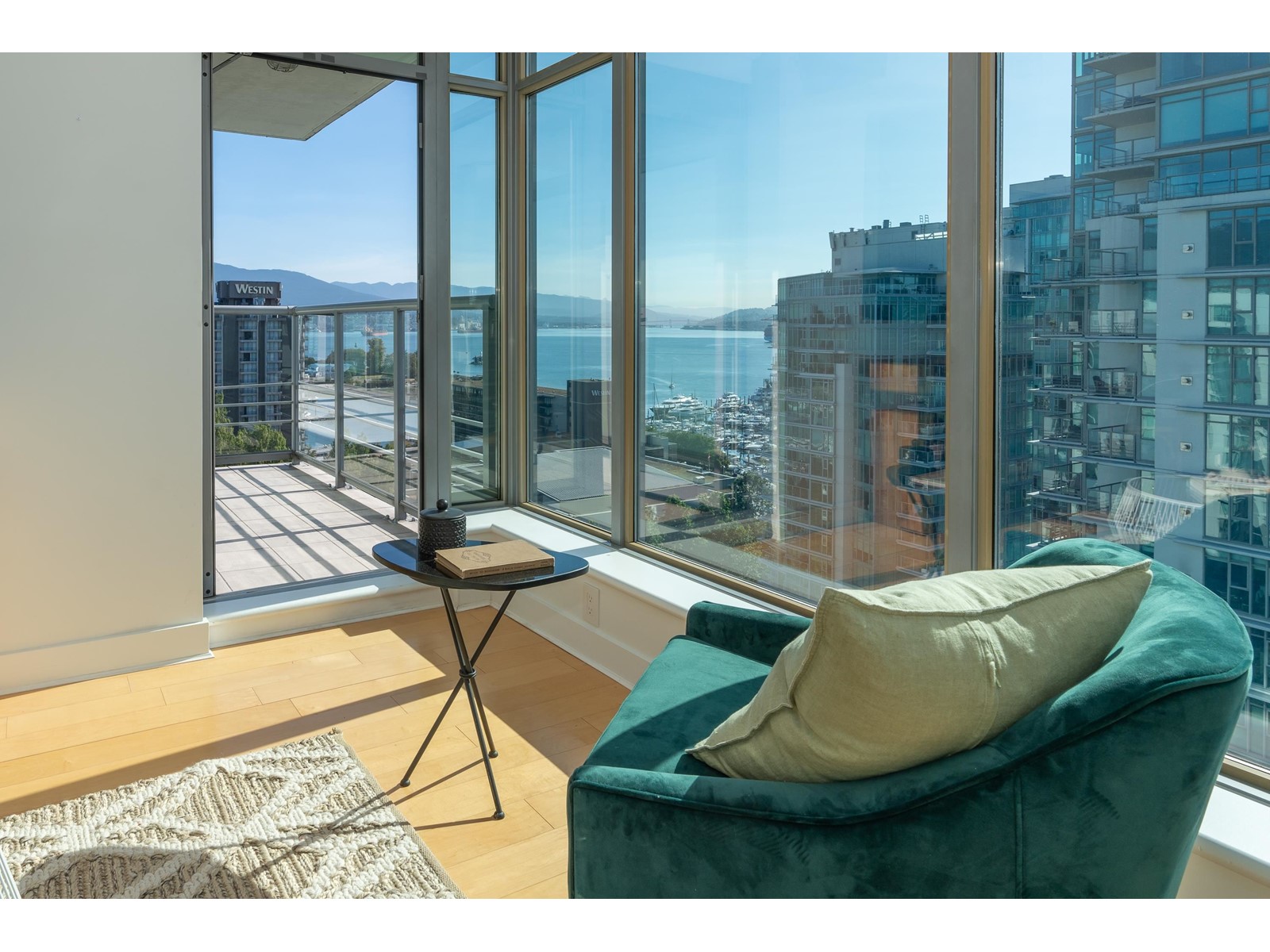 1603-1710 Bayshore Drive, Vancouver, BC, V6G 3G4